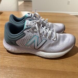 New Balance 520 Women’s